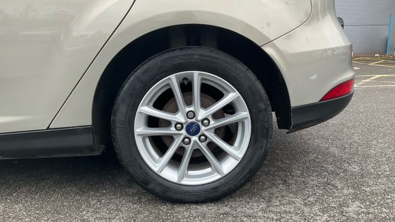 Ford Focus 1.0 EcoBoost Zetec 5dr Petrol Hatchback